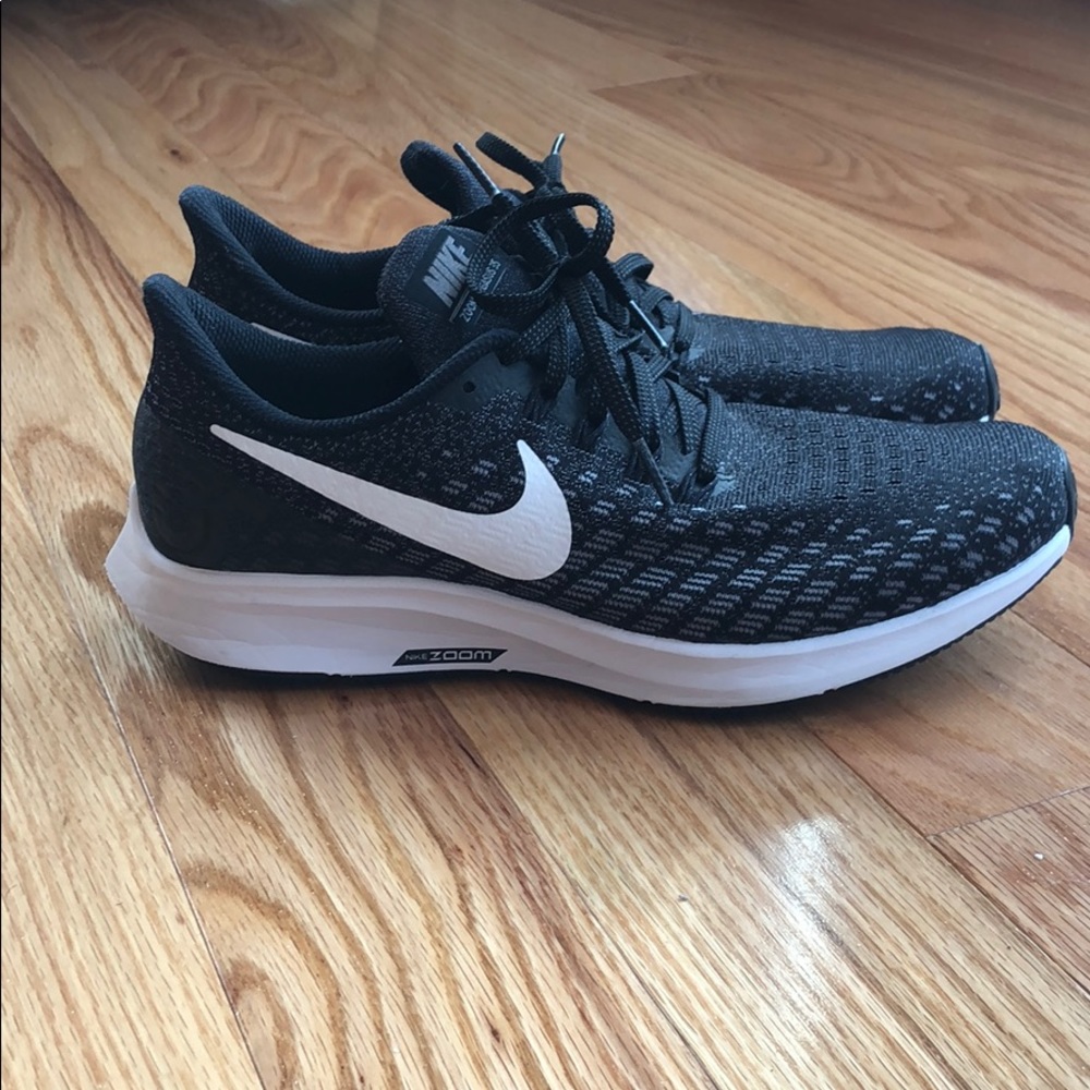 Nike Women’s Zoom Pegasus sz 8